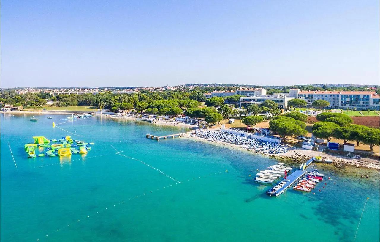 Gorgeous Apartment In Medulin With Wifi